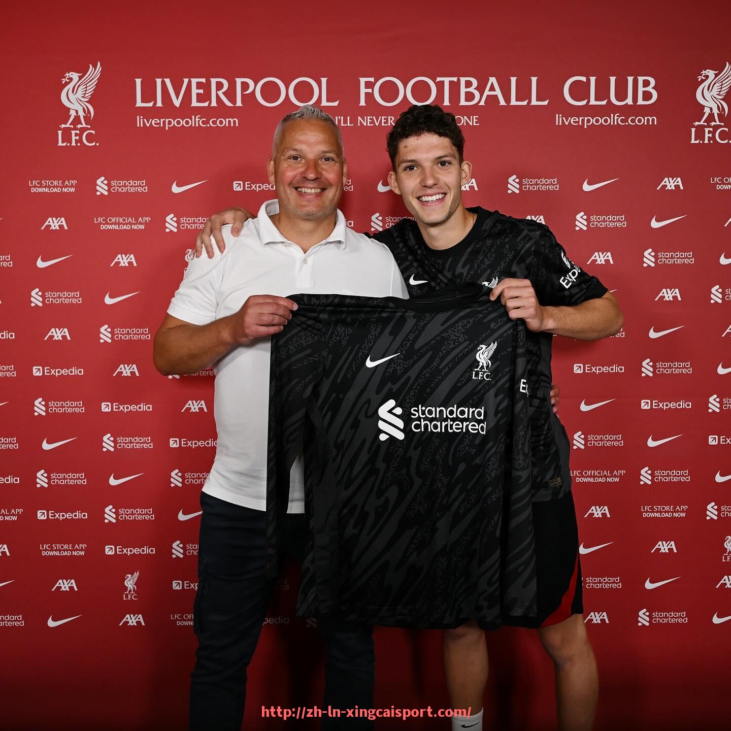 杏彩体育-世俱杯比赛技术分析方法与赛后复盘机制